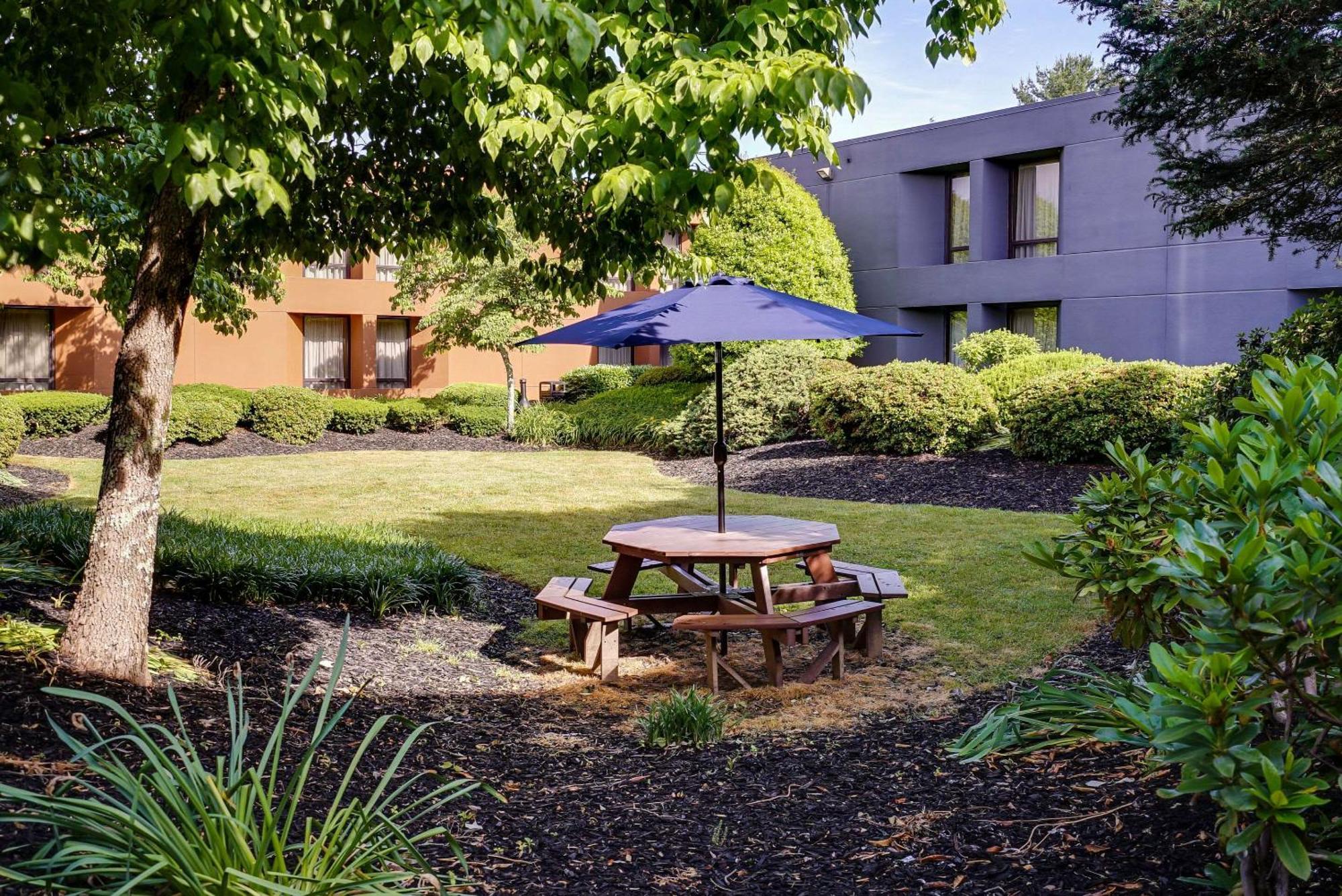 Clarion Inn Asheville Airport Fletcher Exterior foto
