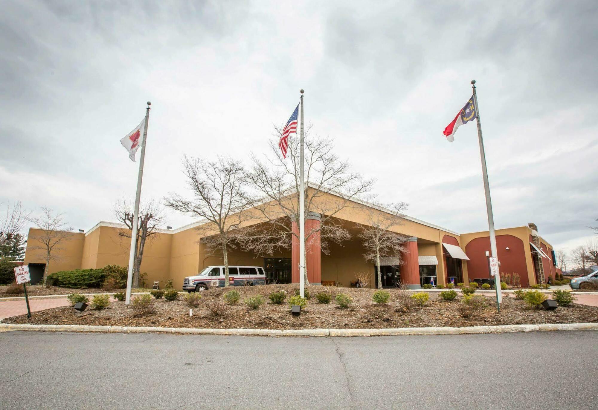 Clarion Inn Asheville Airport Fletcher Exterior foto